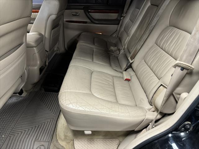 used 2000 Lexus LX 470 car, priced at $9,995