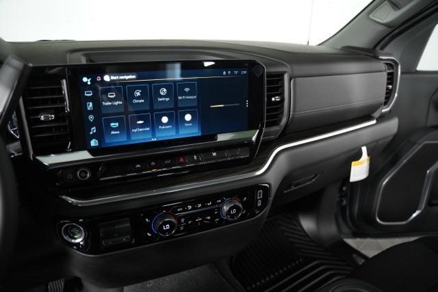 new 2025 Chevrolet Silverado 1500 car, priced at $52,603
