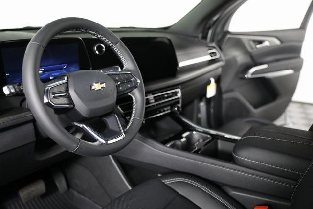 new 2025 Chevrolet Traverse car, priced at $44,107