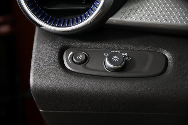 new 2025 Chevrolet Trax car, priced at $24,116