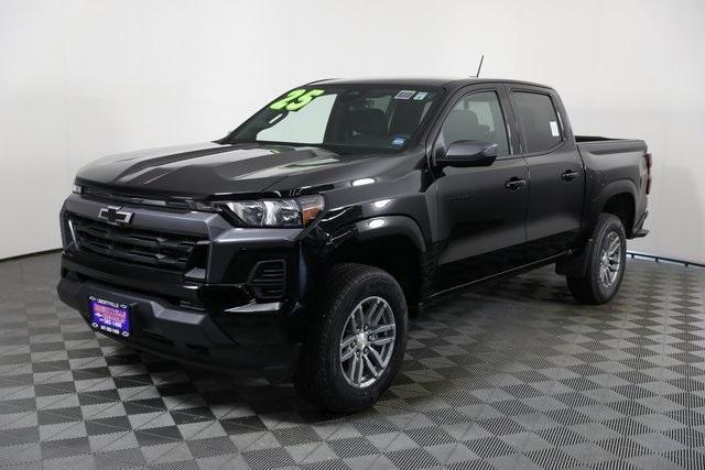 new 2025 Chevrolet Colorado car, priced at $40,975