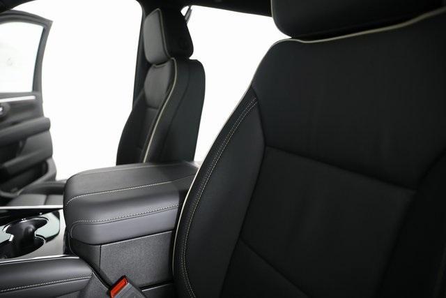 new 2025 Chevrolet Suburban car, priced at $77,515
