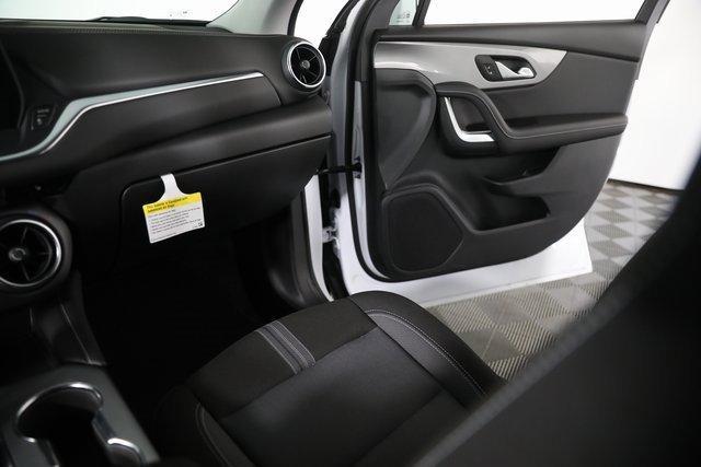 used 2025 Chevrolet Blazer car, priced at $28,211