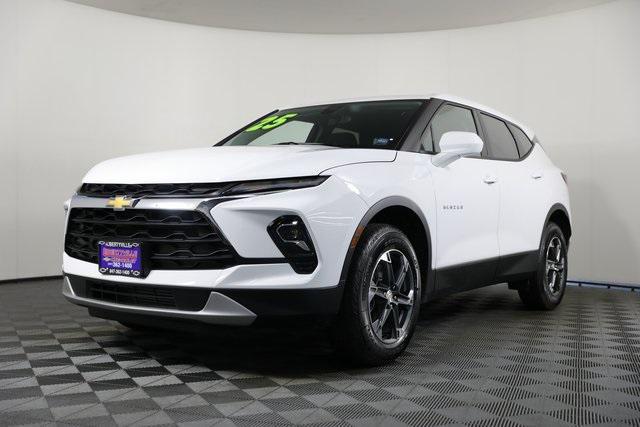 new 2025 Chevrolet Blazer car, priced at $37,485