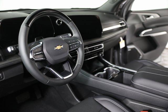 new 2026 Chevrolet Traverse car, priced at $54,145