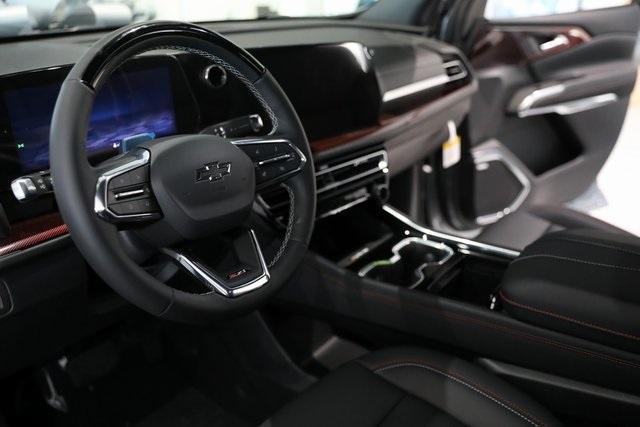 new 2025 Chevrolet Traverse car, priced at $54,205