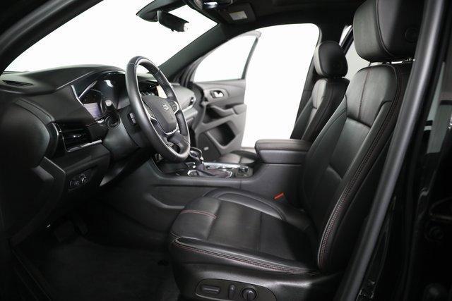 used 2022 Chevrolet Traverse car, priced at $33,869