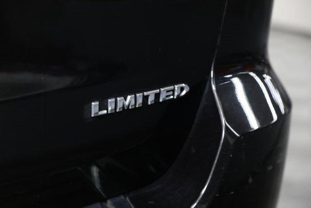 used 2015 Jeep Grand Cherokee car, priced at $13,265