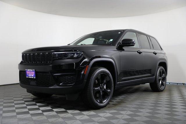 used 2022 Jeep Grand Cherokee car, priced at $28,495