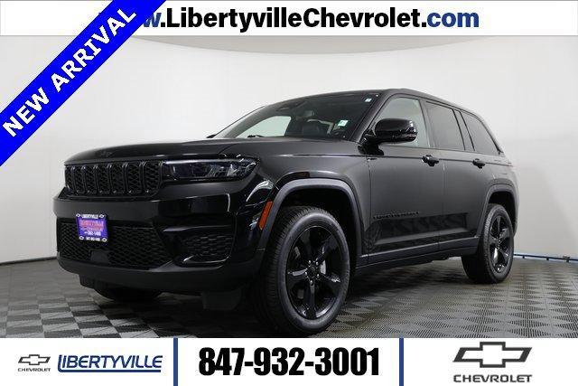 used 2022 Jeep Grand Cherokee car, priced at $28,495