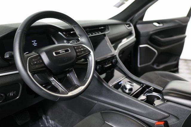 used 2022 Jeep Grand Cherokee car, priced at $28,495