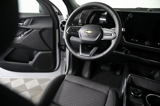 new 2026 Chevrolet Equinox car, priced at $31,995