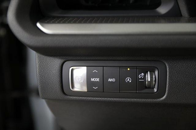 new 2025 Chevrolet Traverse car, priced at $48,475