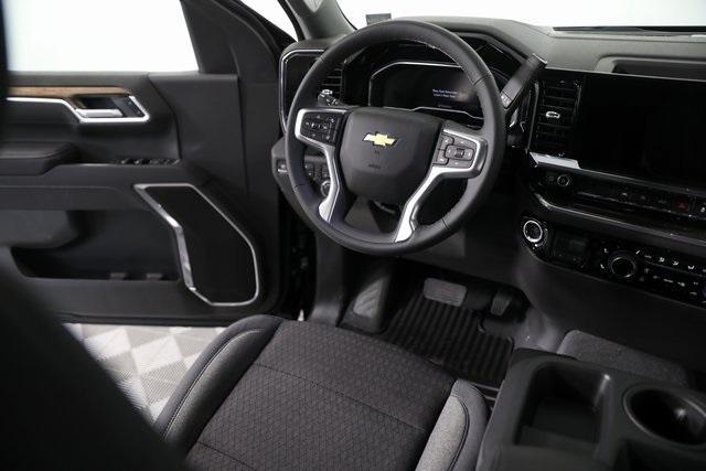 new 2025 Chevrolet Silverado 1500 car, priced at $52,603