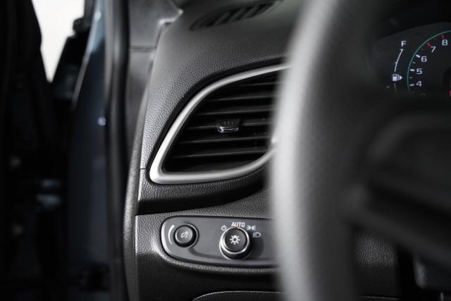 used 2022 Chevrolet Trax car, priced at $19,171