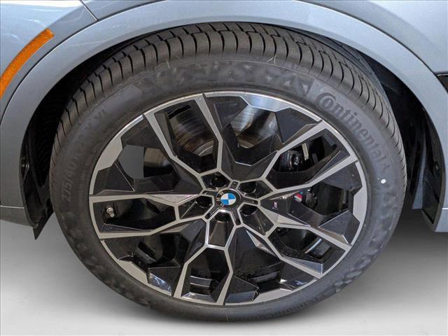 new 2026 BMW X7 car, priced at $124,580