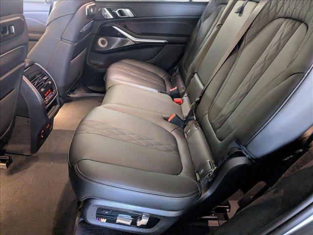 new 2026 BMW X7 car, priced at $124,580