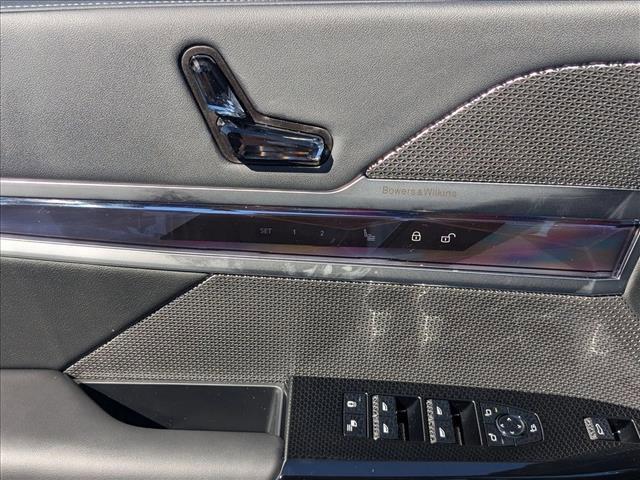 new 2026 BMW i7 car, priced at $118,655