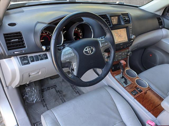 used 2008 Toyota Highlander car, priced at $9,955