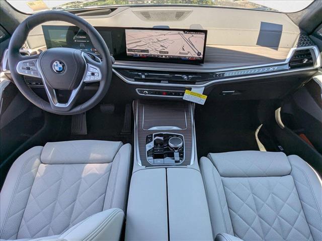 new 2025 BMW X7 car, priced at $94,185
