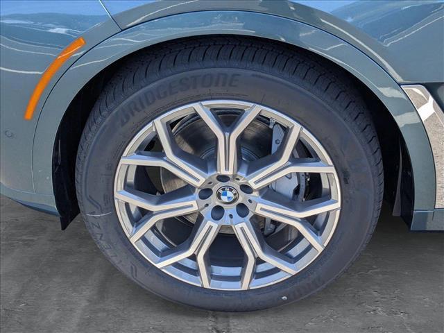 new 2025 BMW X7 car, priced at $94,185