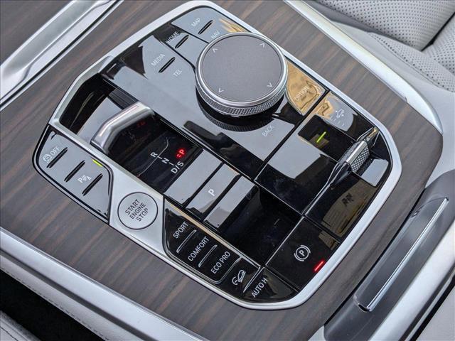 new 2025 BMW X7 car, priced at $94,185