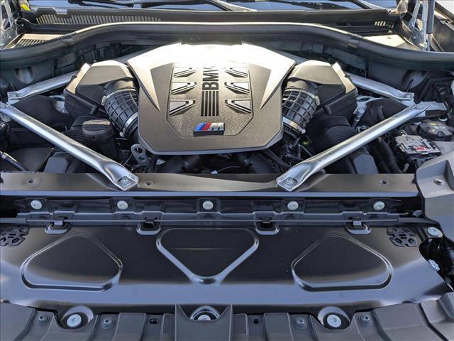 new 2025 BMW X7 car, priced at $121,580