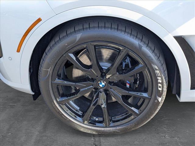 new 2025 BMW X7 car, priced at $121,580