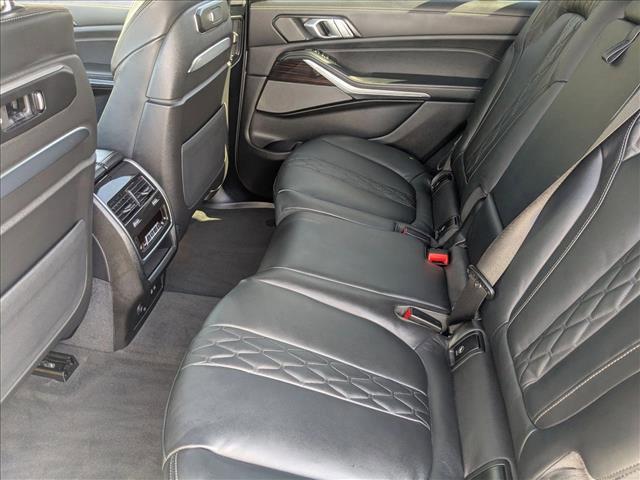 new 2026 BMW X7 car, priced at $101,885