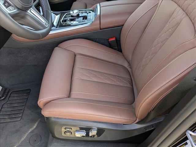 new 2025 BMW X7 car, priced at $121,280