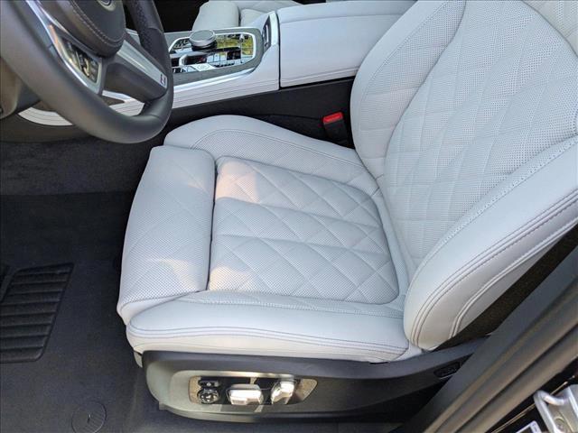 new 2025 BMW X7 car, priced at $96,735
