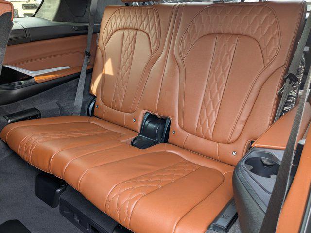 new 2025 BMW X7 car, priced at $125,020