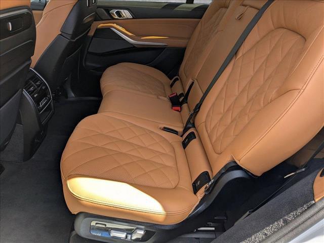 new 2025 BMW X7 car, priced at $93,180