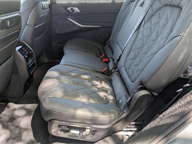 new 2026 BMW X7 car, priced at $92,685