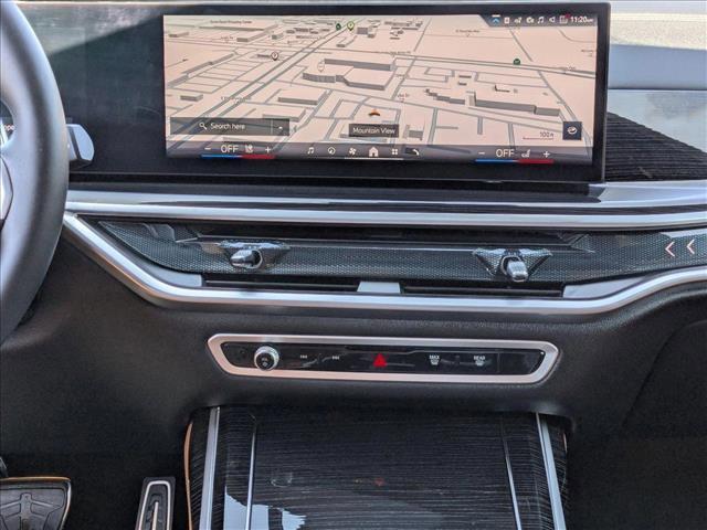 new 2026 BMW X7 car, priced at $100,185