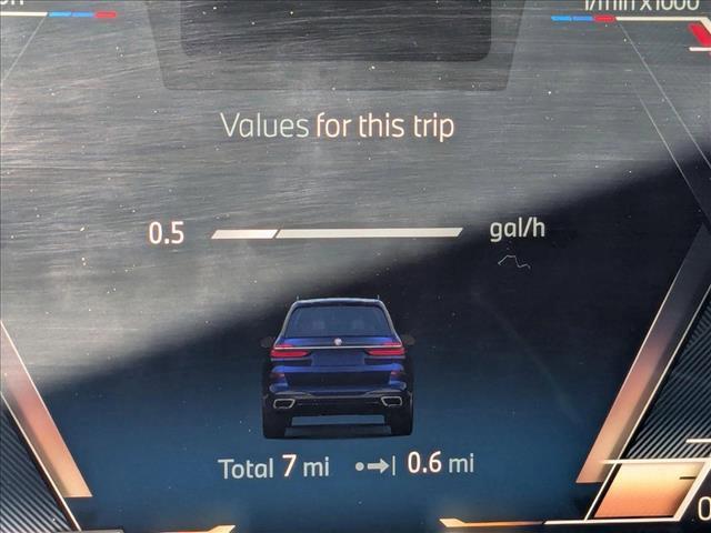 new 2026 BMW X7 car, priced at $100,185