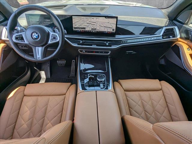 new 2026 BMW X7 car, priced at $100,185