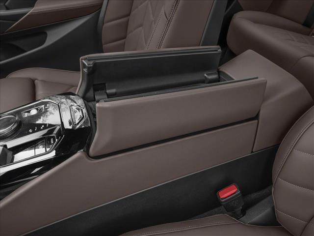 new 2025 BMW 540 car, priced at $76,425