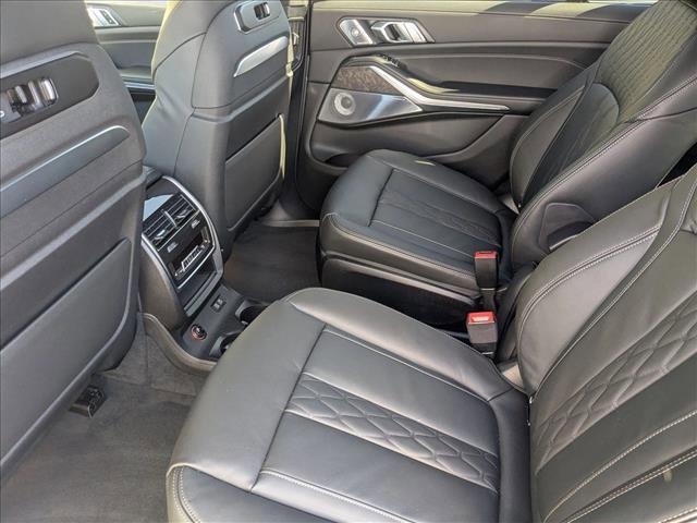 new 2026 BMW X7 car, priced at $126,800