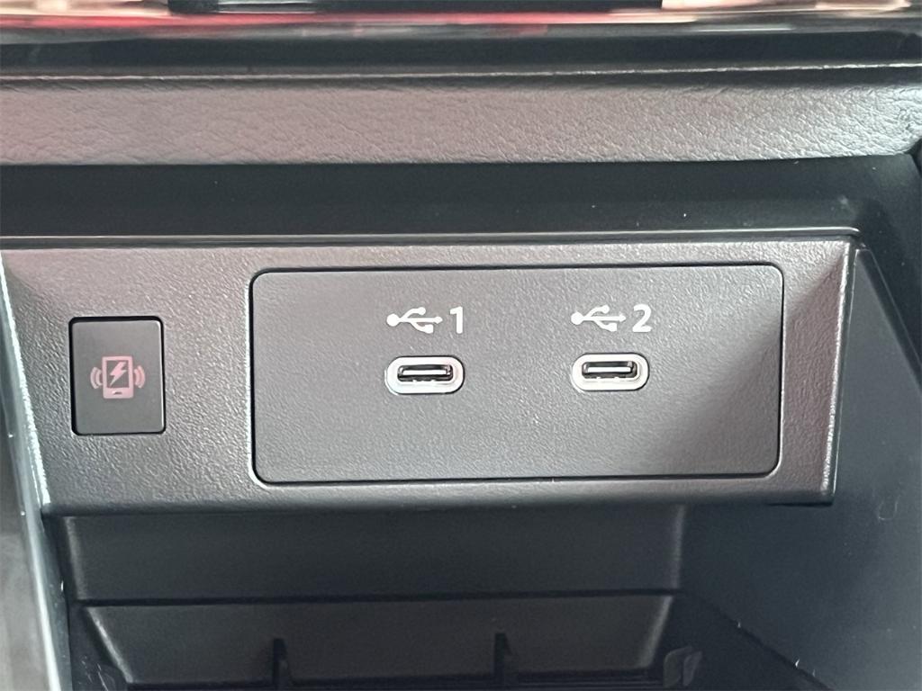 new 2025 Nissan Kicks car, priced at $28,861