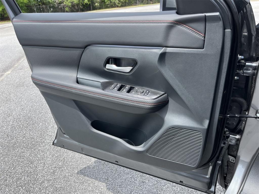 new 2025 Nissan Kicks car, priced at $26,589
