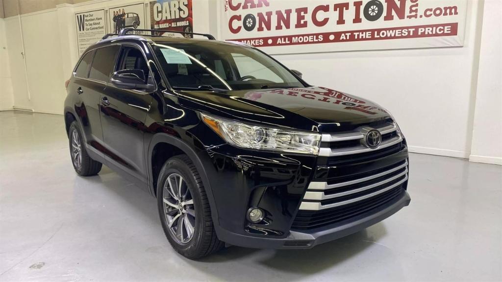 used 2019 Toyota Highlander car, priced at $29,500