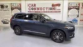 used 2022 Volvo XC90 Recharge Plug-In Hybrid car, priced at $30,500