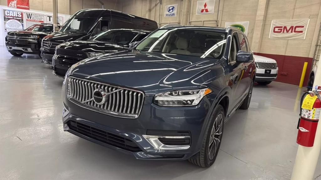 used 2022 Volvo XC90 Recharge Plug-In Hybrid car, priced at $30,500