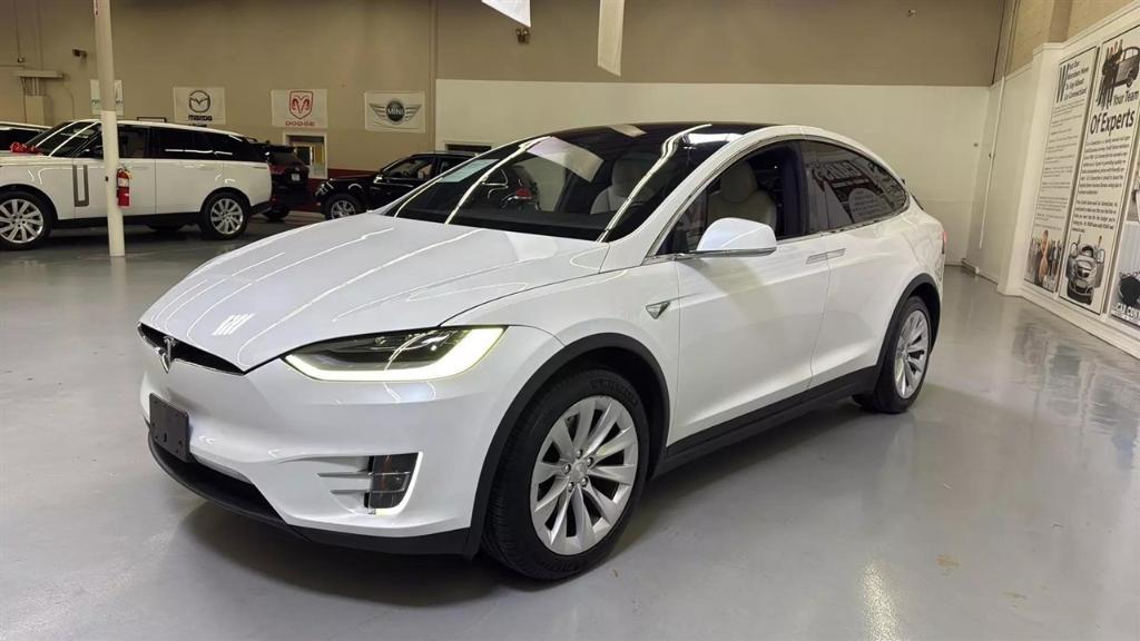 used 2020 Tesla Model X car, priced at $34,900