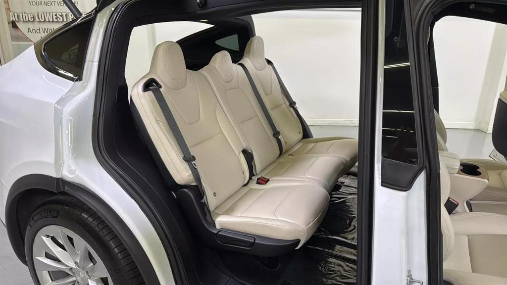 used 2020 Tesla Model X car, priced at $34,900