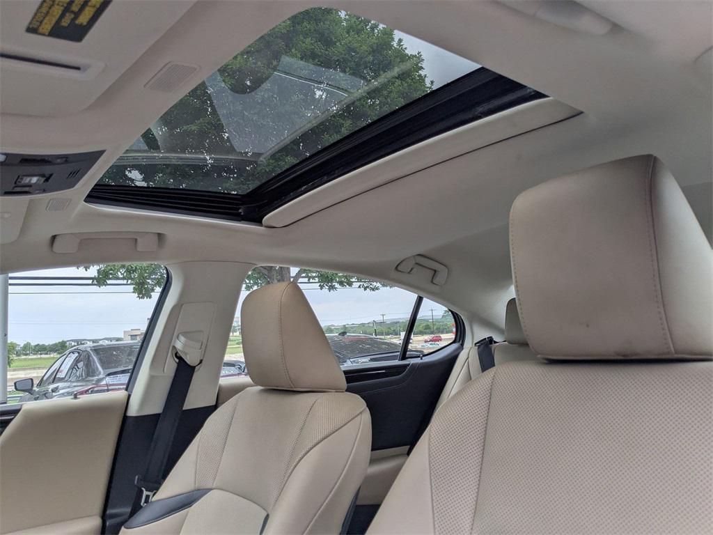 used 2019 Lexus ES 350 car, priced at $25,000