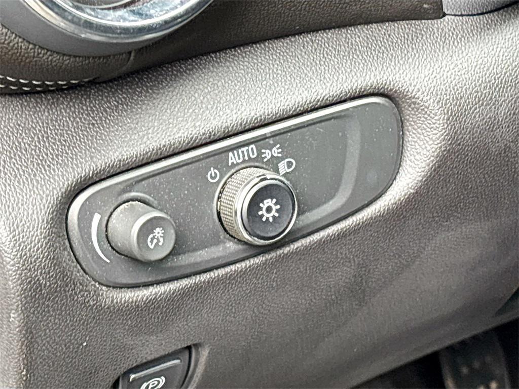 used 2024 Chevrolet Blazer car, priced at $26,600