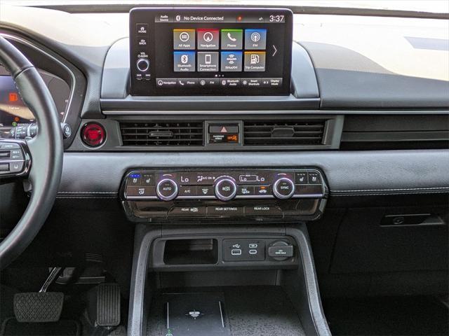 used 2024 Honda Pilot car, priced at $40,000