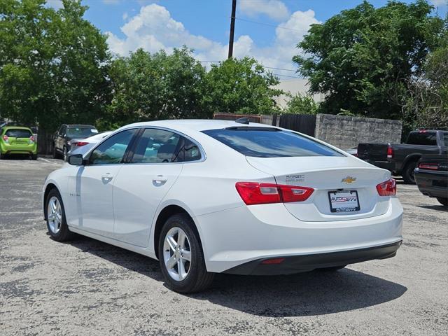 used 2023 Chevrolet Malibu car, priced at $18,600